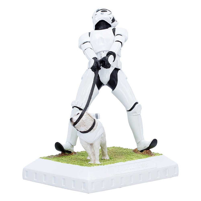23272_original-stormtrooper-mans-best-friend-figura-da-collezione-3.jpg