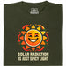 Solar Radiation Is Just Spicy Light - Vue principale T-shirt Vert Foncé