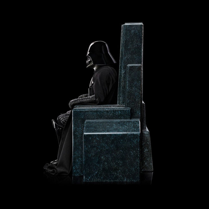 Star Wars statua di Darth Vader sul trono