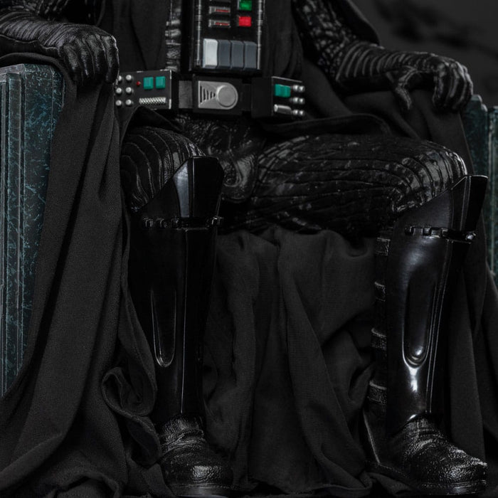 Star Wars statua di Darth Vader sul trono