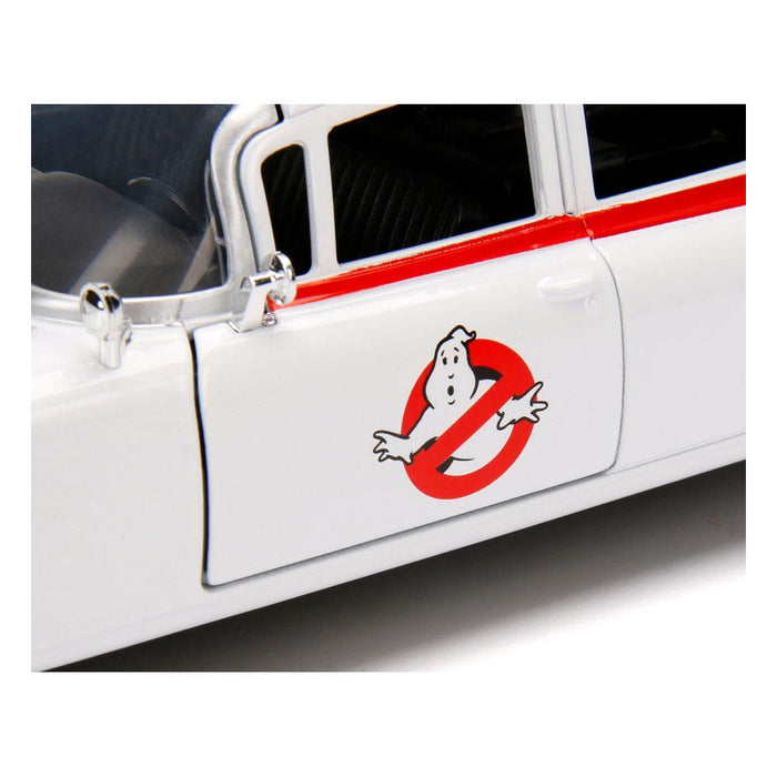 Los Cazafantasmas Coche a Escala ECTO-1 1/24